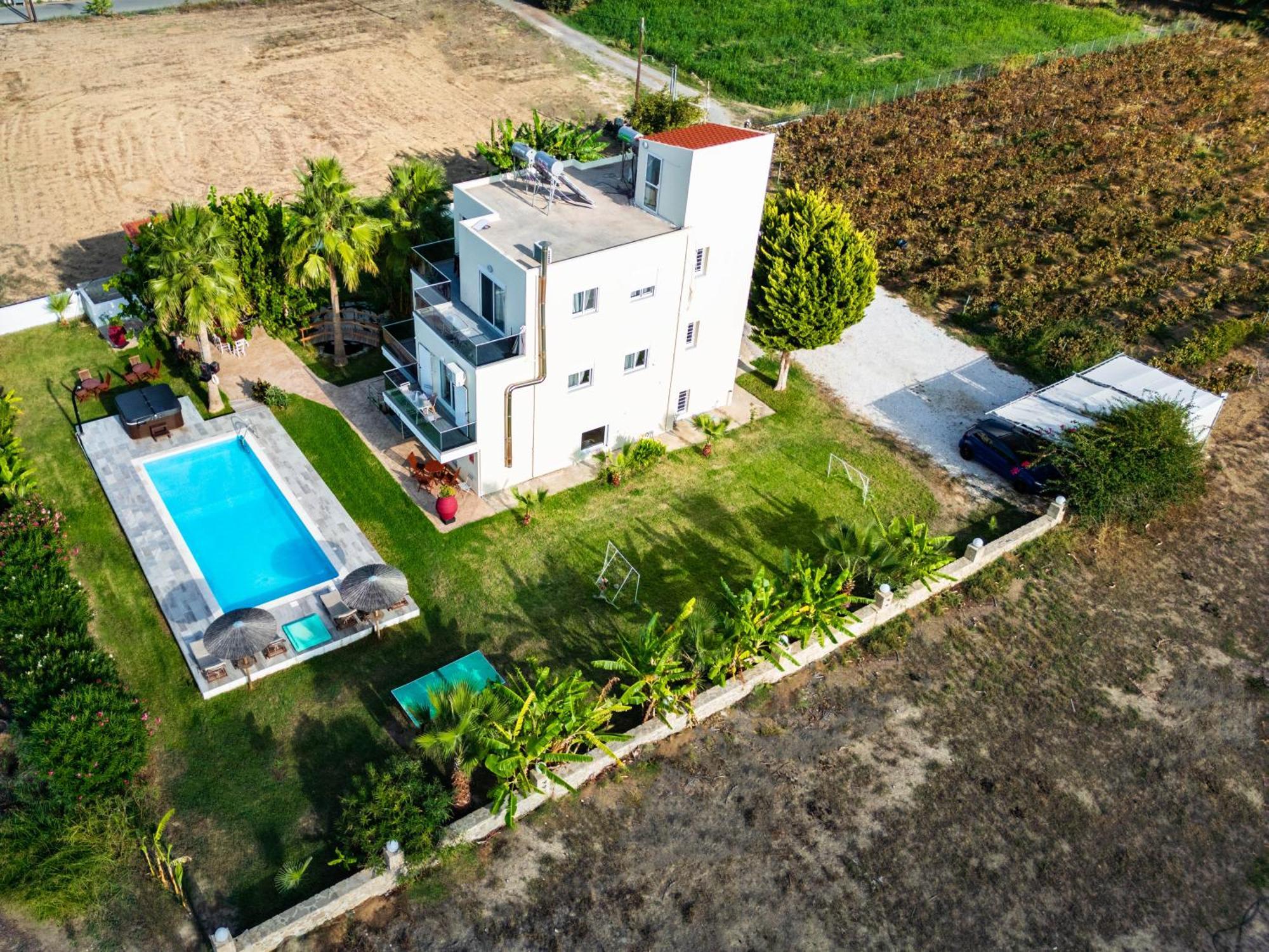 Martimi Apartments - 200M From Drapanias Beach - Pool - Hot Tub - Sauna - Bbq 基萨莫斯 外观 照片