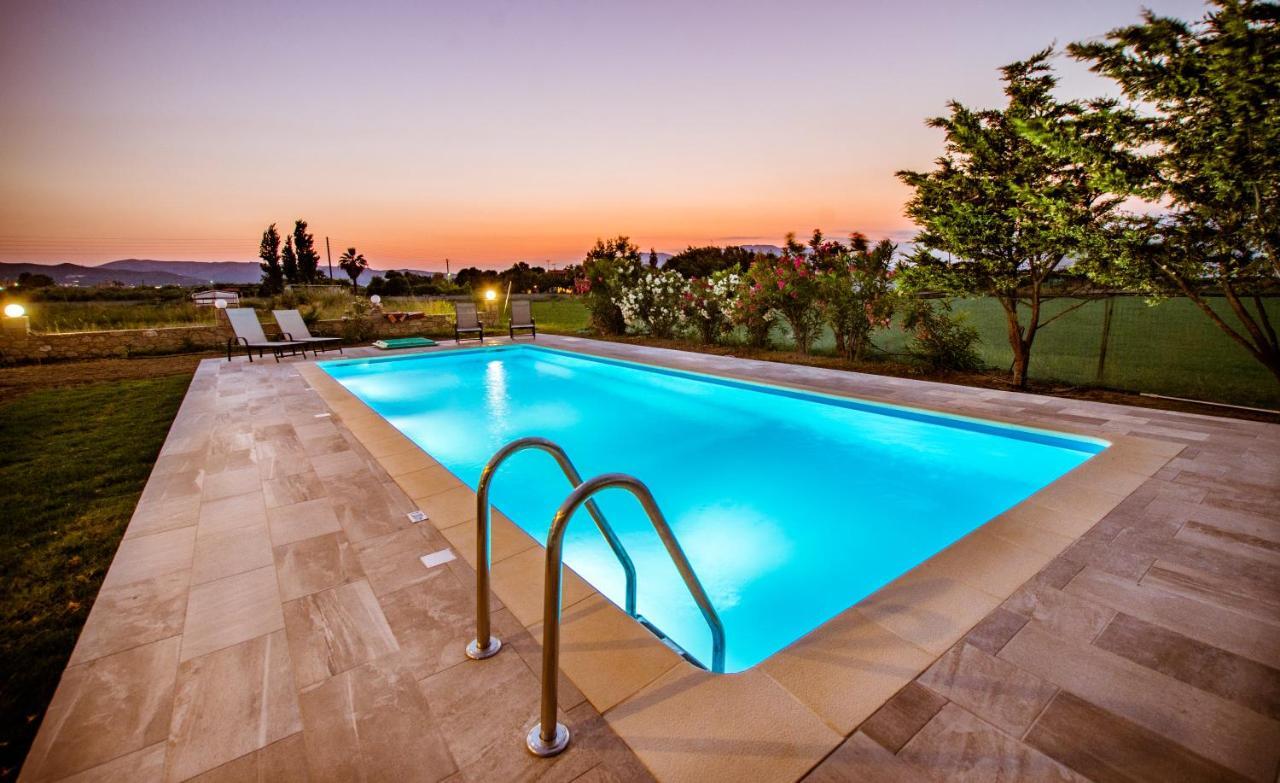 Martimi Apartments - 200M From Drapanias Beach - Pool - Hot Tub - Sauna - Bbq 基萨莫斯 外观 照片